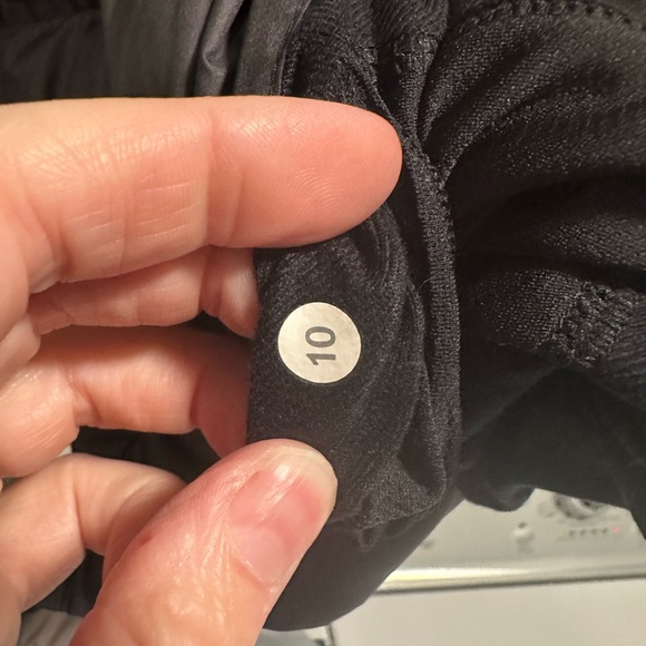 LULULEMON Chilly Chill Puffy Down Vest Black Mojave Beige Gingham Check size 10 - Picture 6 of 9